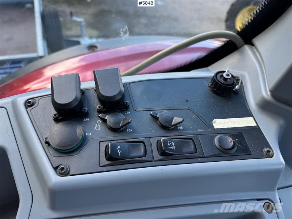 Valtra N174 Traktoren