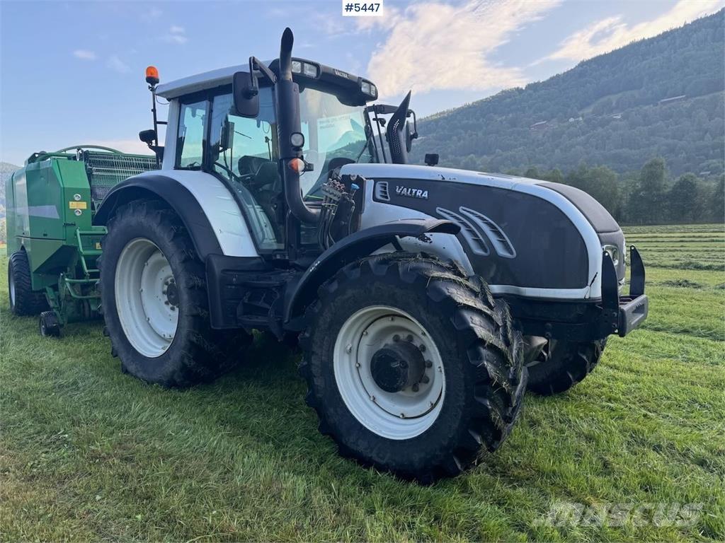 Valtra T202 Traktoren