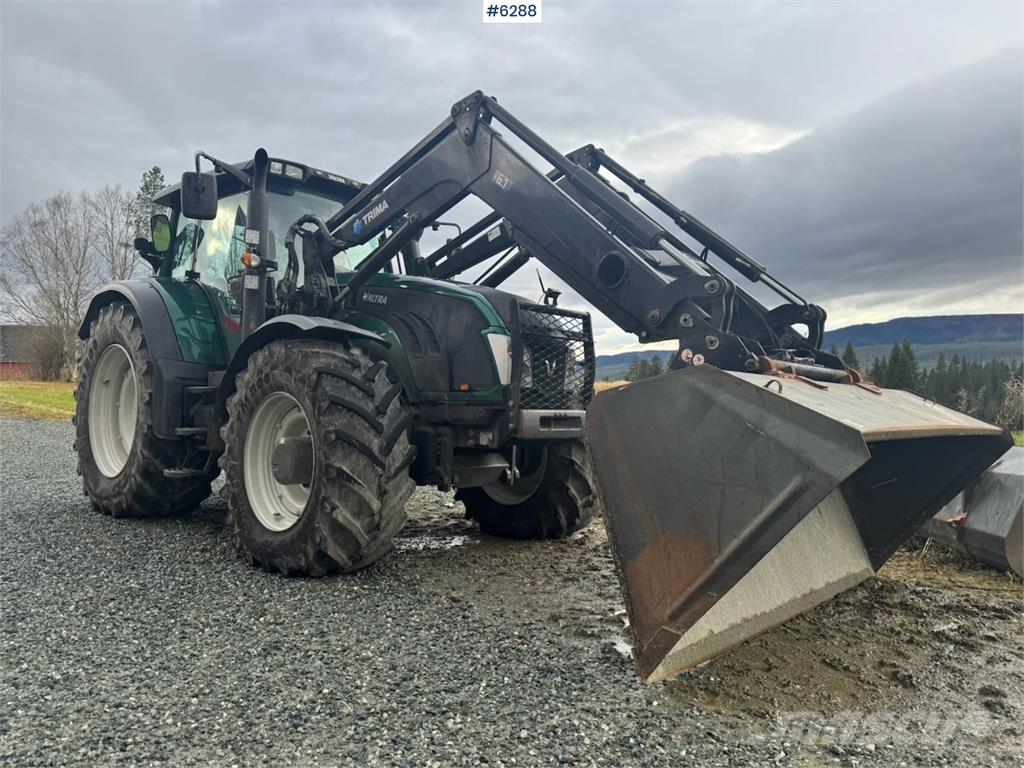 Valtra T203 Traktoren