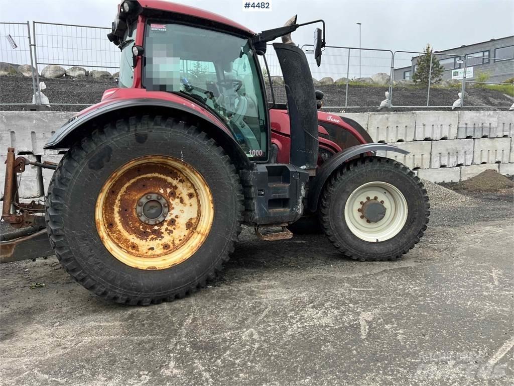Valtra T234 Traktoren