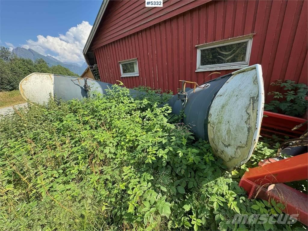 Viking L300 Schneeschilde und -pflüge