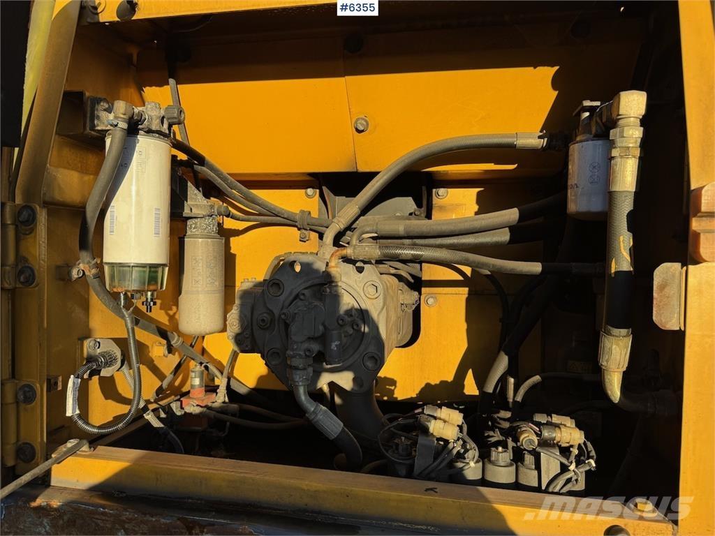 Volvo EC240BNLC Raupenbagger