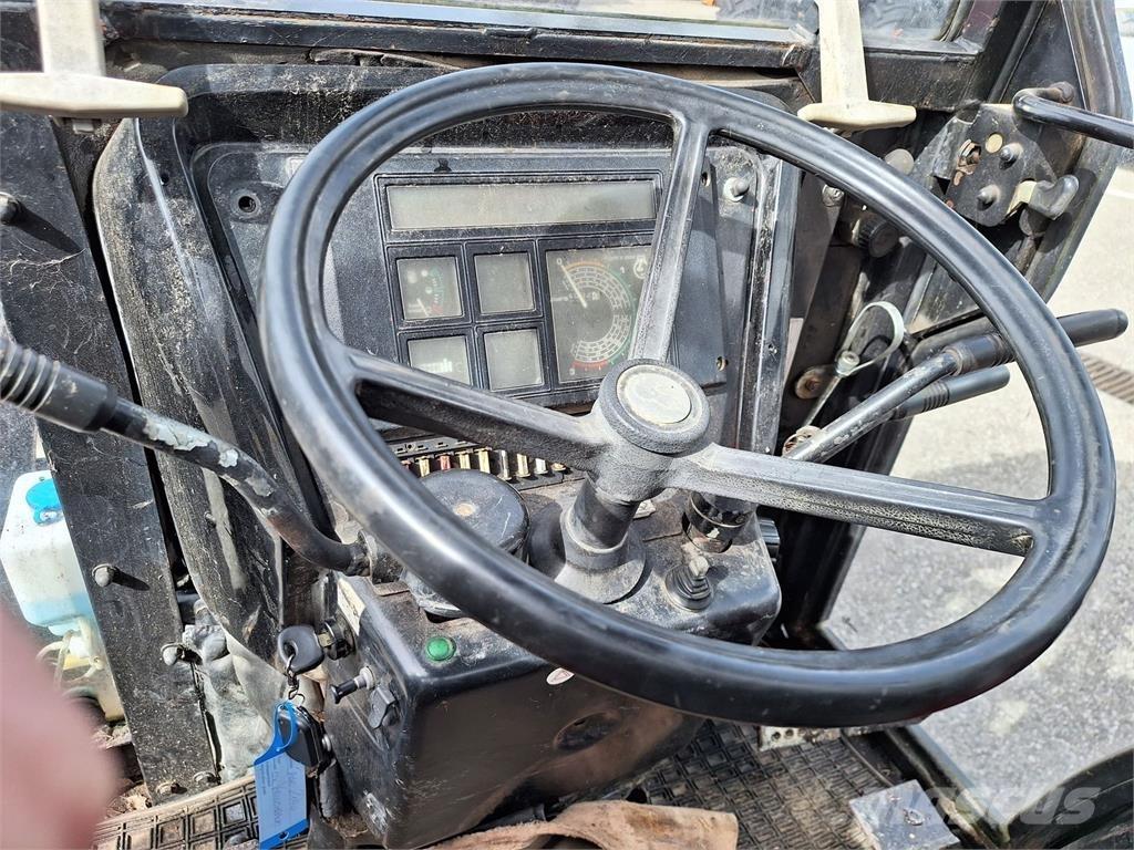 Case IH 2140 Traktoren