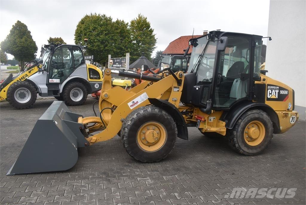CAT 906M Radlader