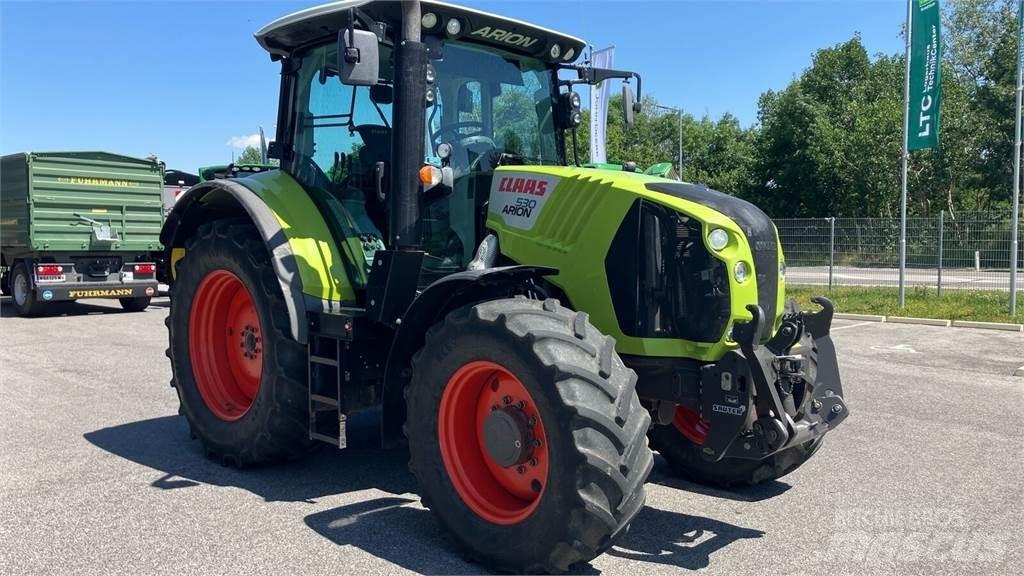 CLAAS ARION 530 Traktoren