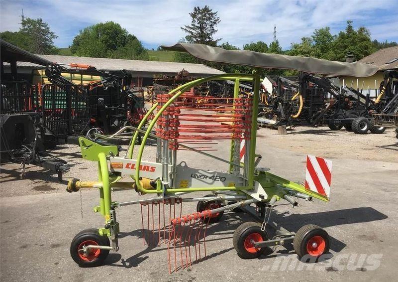 CLAAS Liner 420 Schwader