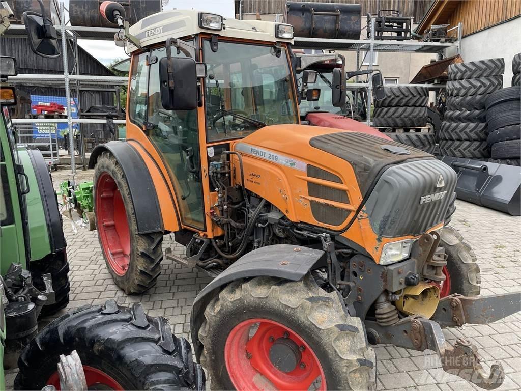Fendt 209 Vario P Traktoren