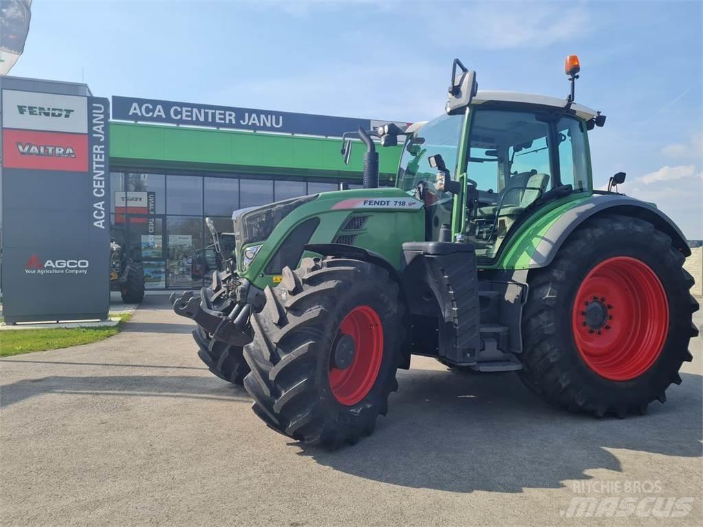 Fendt 718 Vario Traktoren