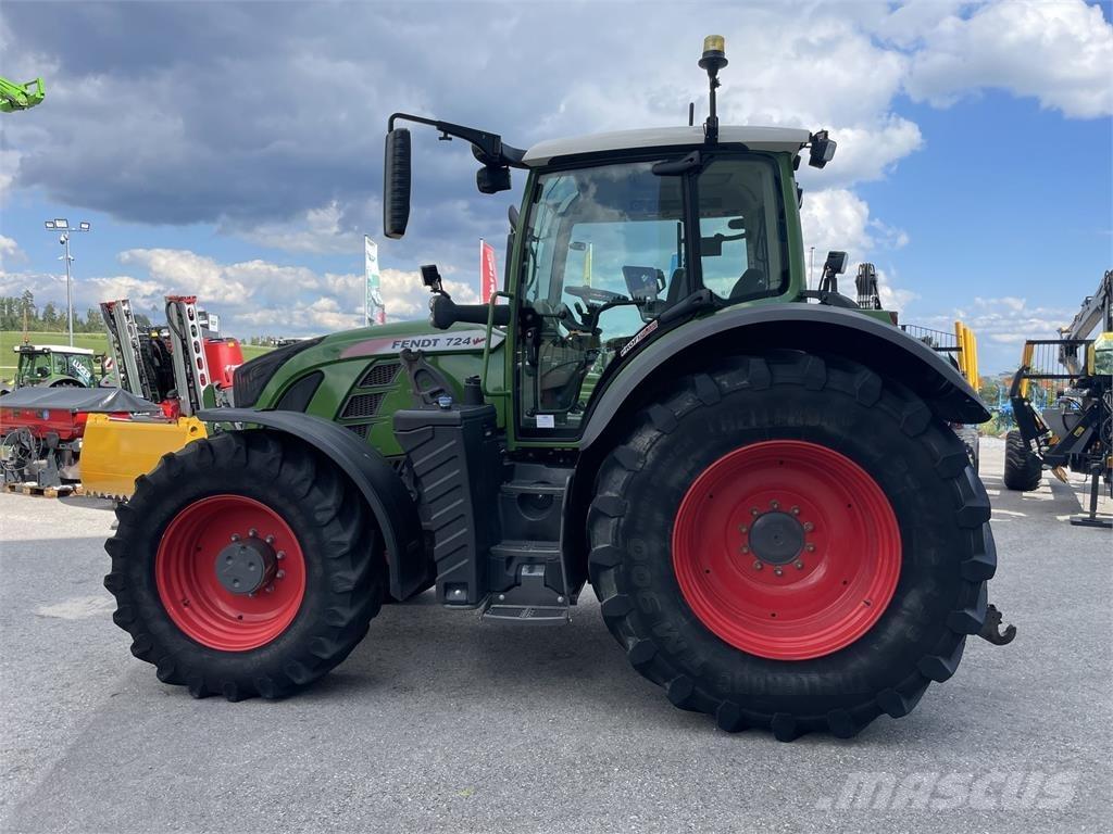 Fendt 724 Vario Traktoren