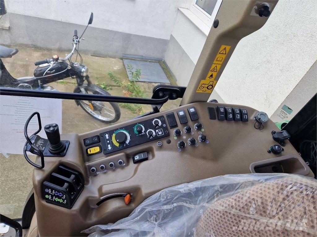 John Deere 5075 GF Traktoren