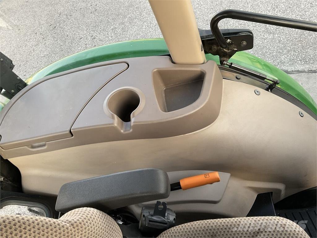 John Deere 5075E Traktoren