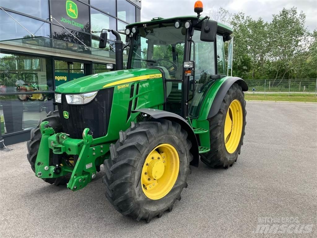 John Deere 5085M Traktoren