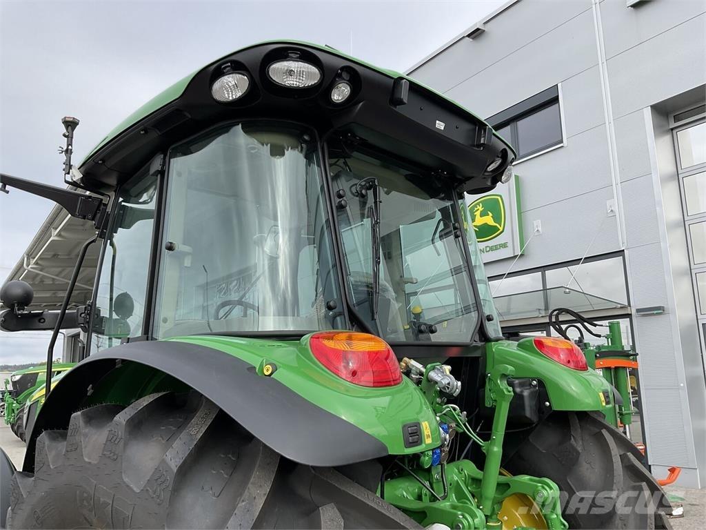 John Deere 5095M Traktoren
