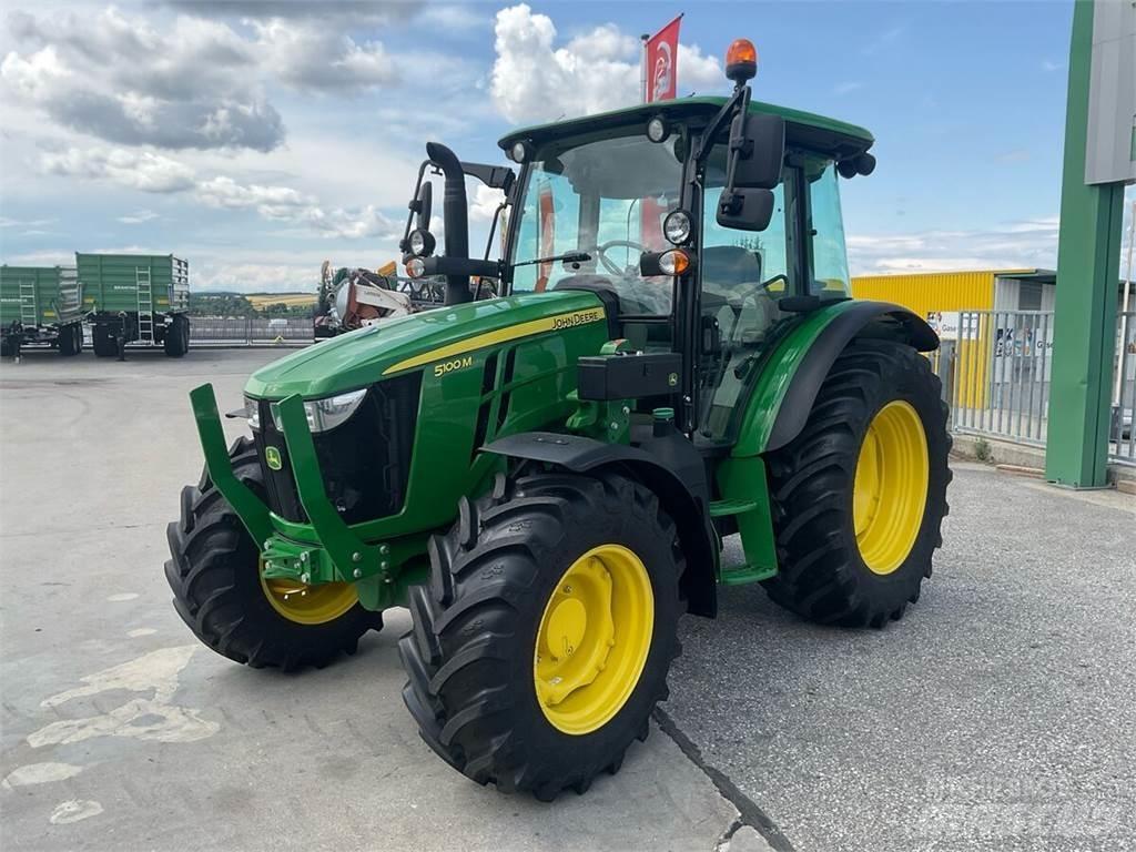 John Deere 5100M Traktoren