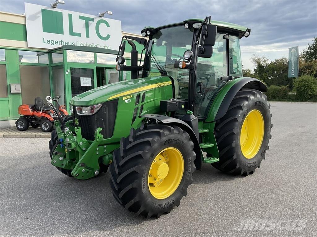 John Deere 5100R Traktoren