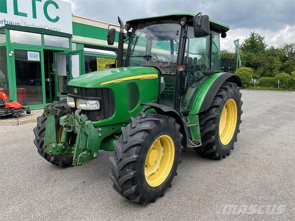 John Deere 5820 Traktoren