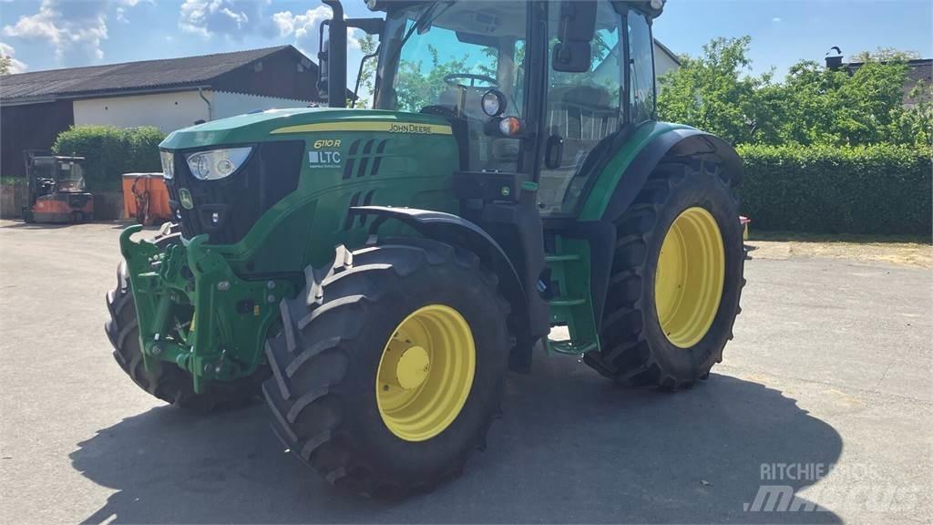 John Deere 6110R Traktoren