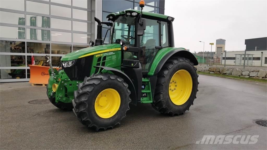 John Deere 6120M Traktoren