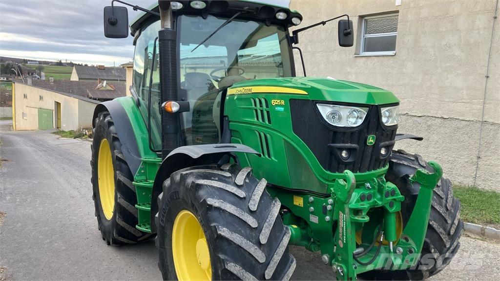 John Deere 6125R Traktoren