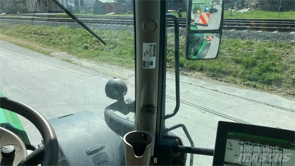 John Deere 6250R Traktoren
