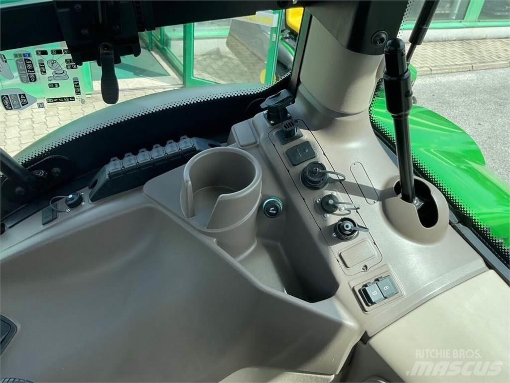 John Deere 6R 120 Traktoren