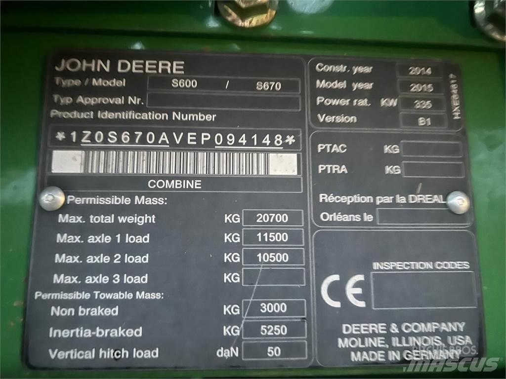 John Deere S670i Mähdrescher