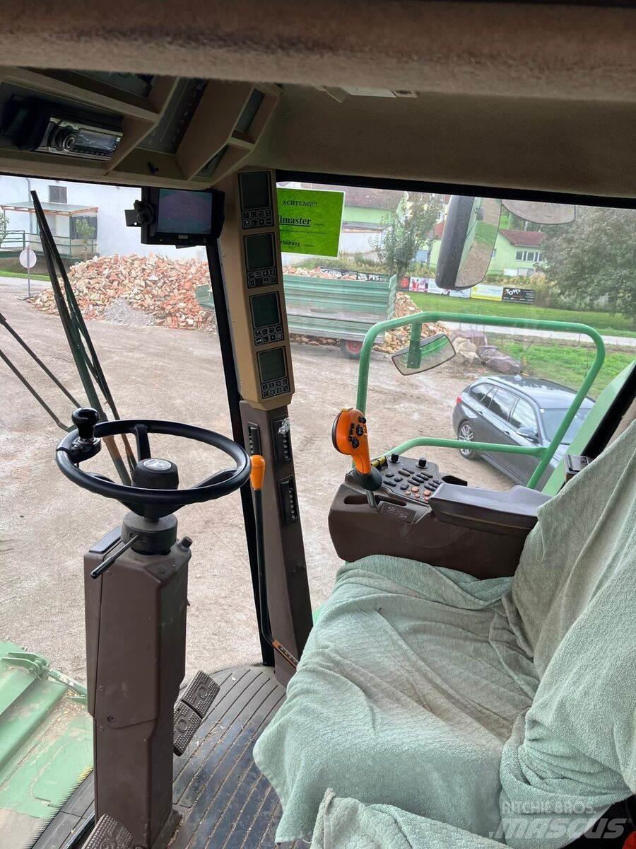 John Deere W660 HM Mähdrescher
