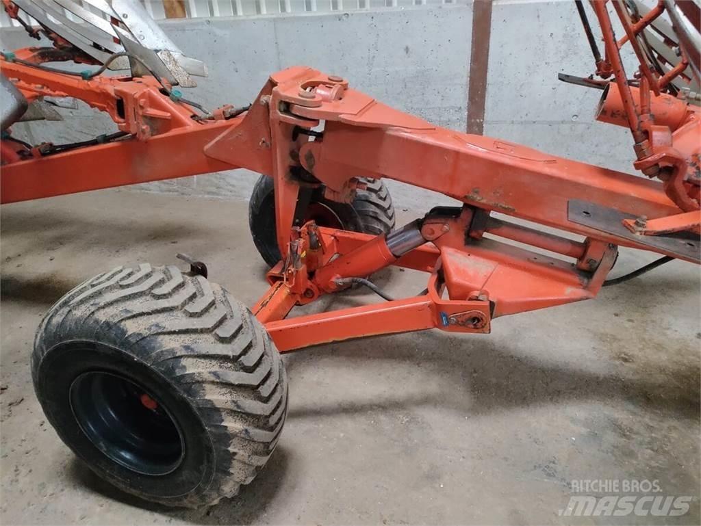 Kuhn Manager 8 NSH Konventionelle Pflüge