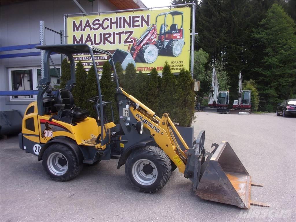 Mustang AL 306 Hoflader