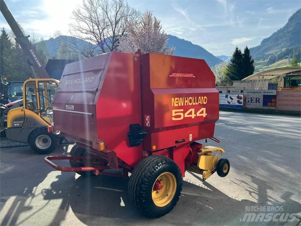New Holland 544 Rundballenpressen