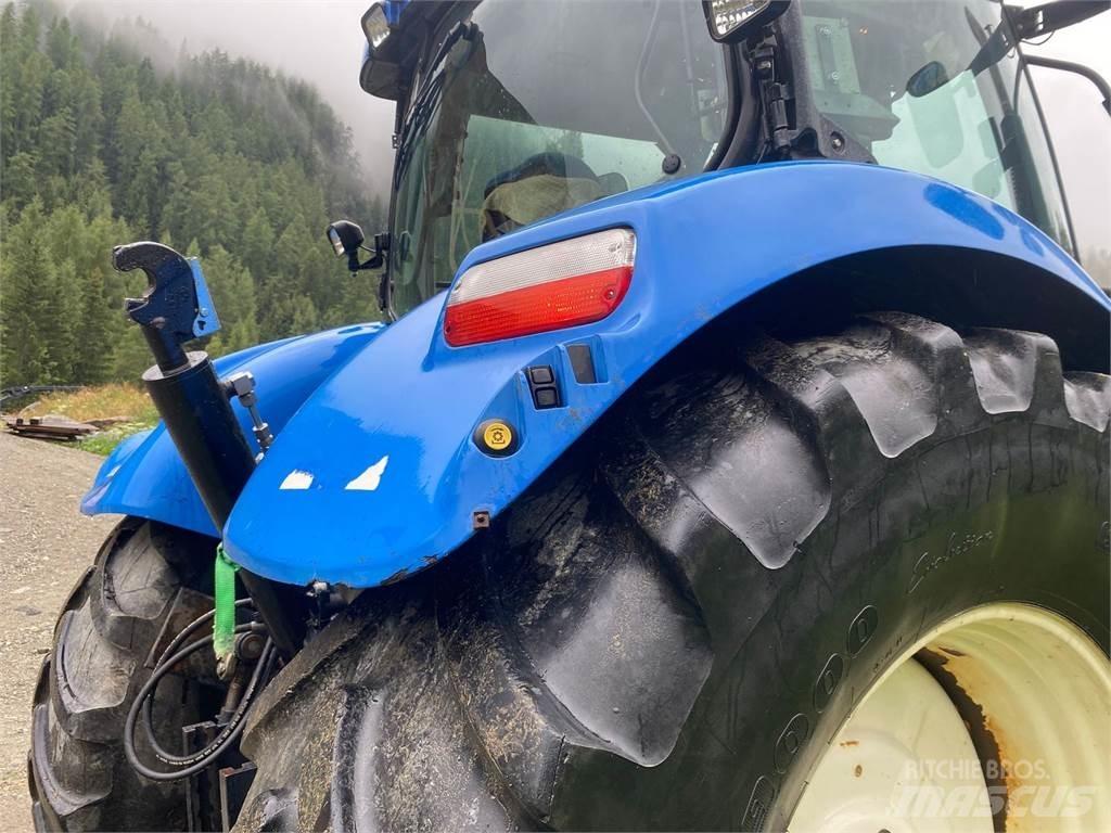 New Holland T7040 Traktoren