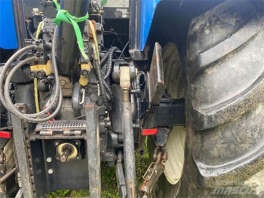 New Holland T7040 Traktoren