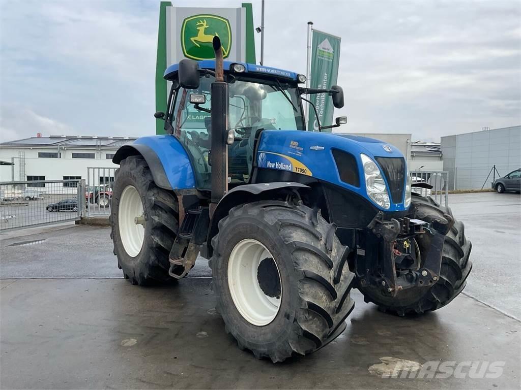New Holland T7050 Traktoren