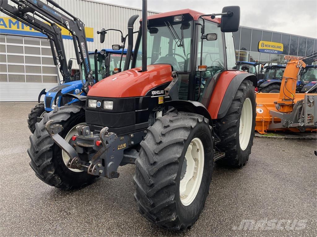 New Holland TS110 Traktoren