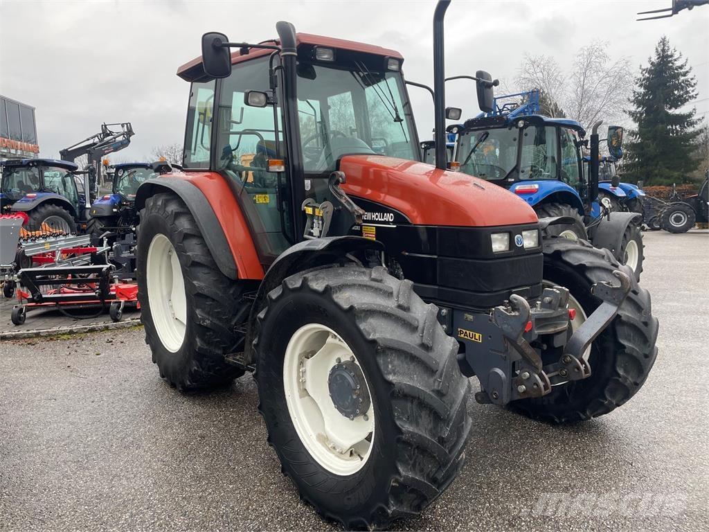 New Holland TS110 Traktoren