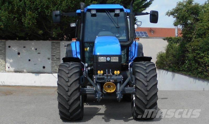 New Holland TS115 Traktoren
