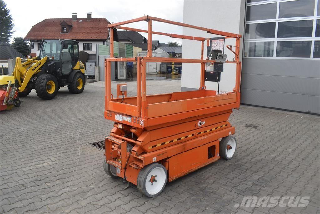 SkyJack SJ-III 3220 Gelenkteleskoparbeitsbühnen