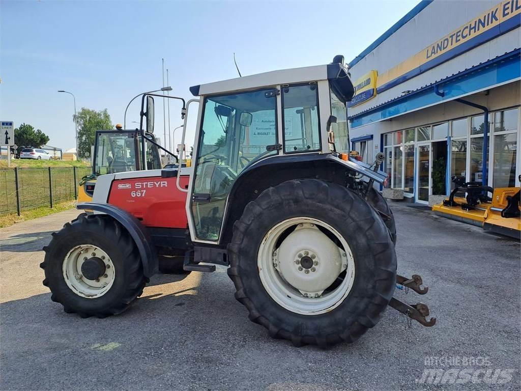 Steyr 667 Traktoren
