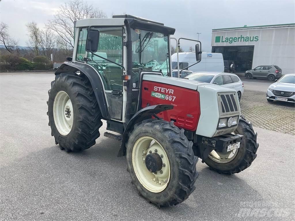 Steyr 667 Traktoren