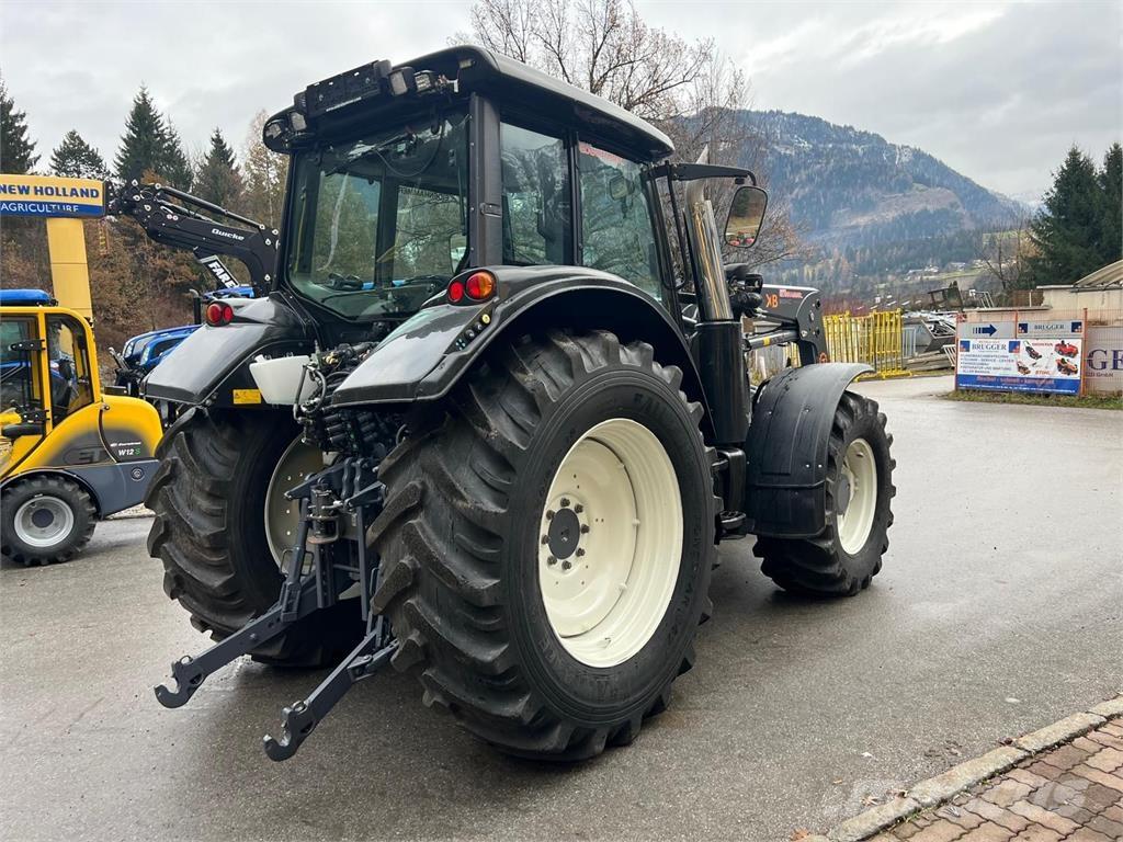 Valtra N 163 Traktoren