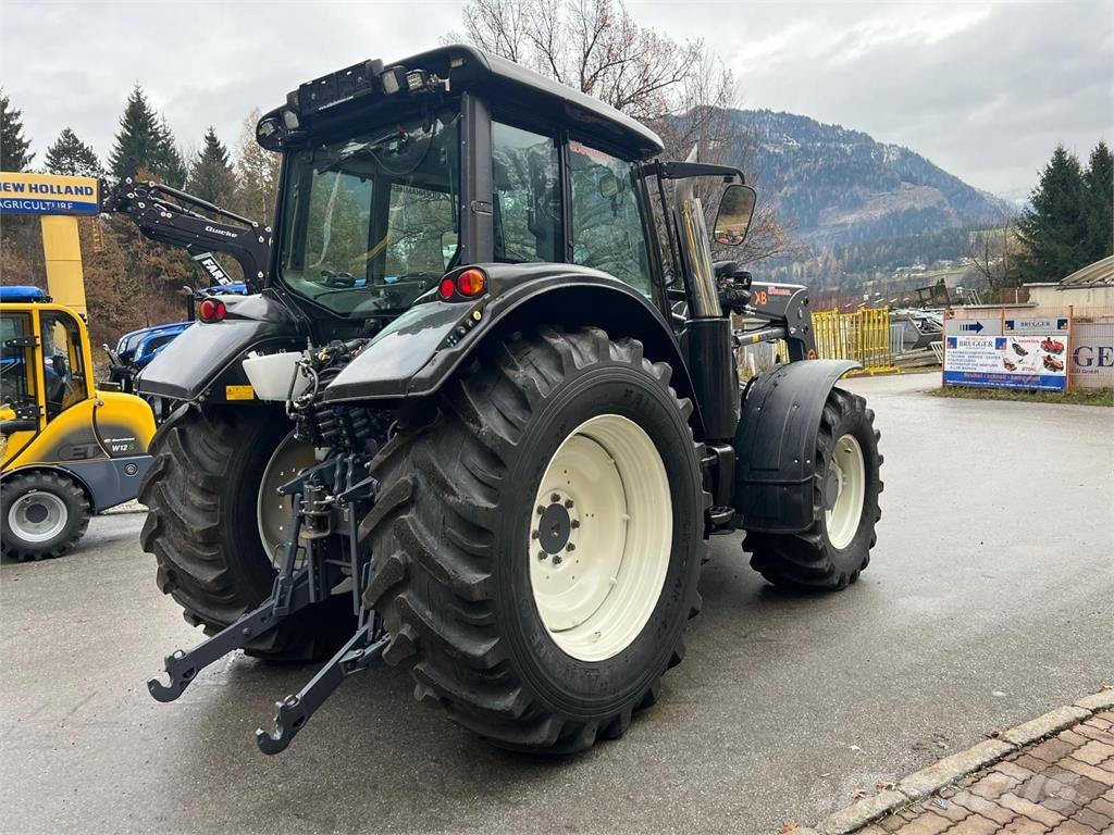 Valtra N 163 Traktoren