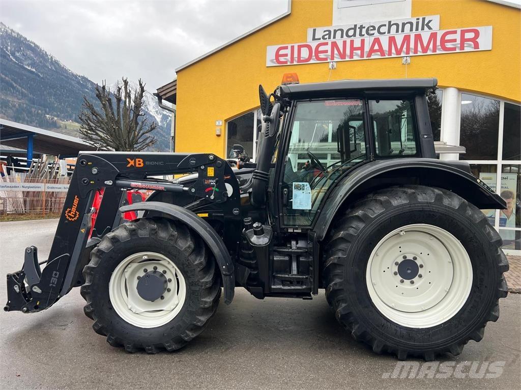 Valtra N 163 Traktoren