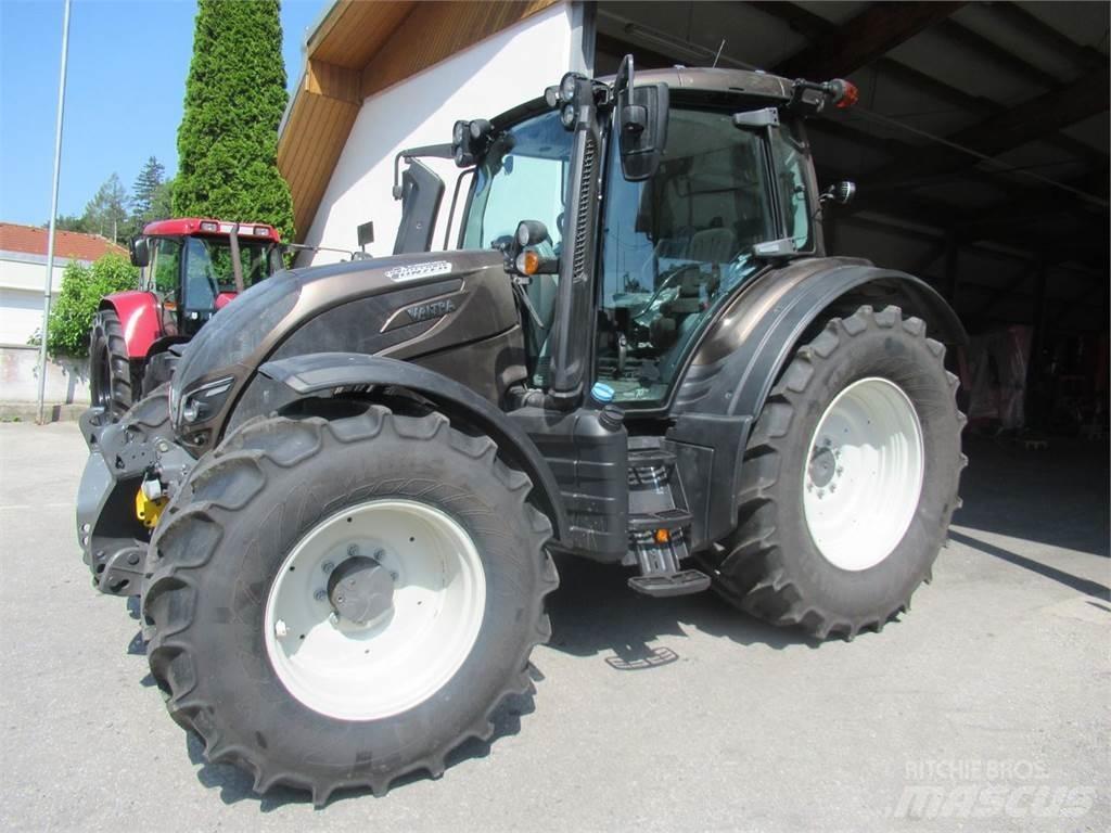 Valtra N134 (Stufe V) Traktoren