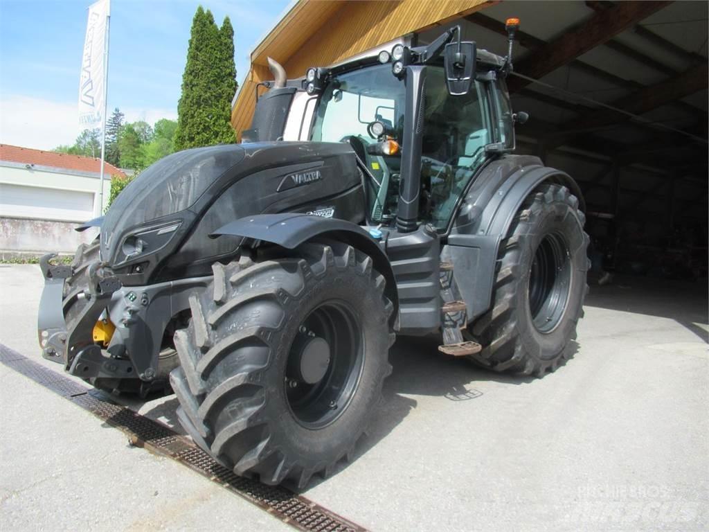 Valtra T 214 Direct Traktoren