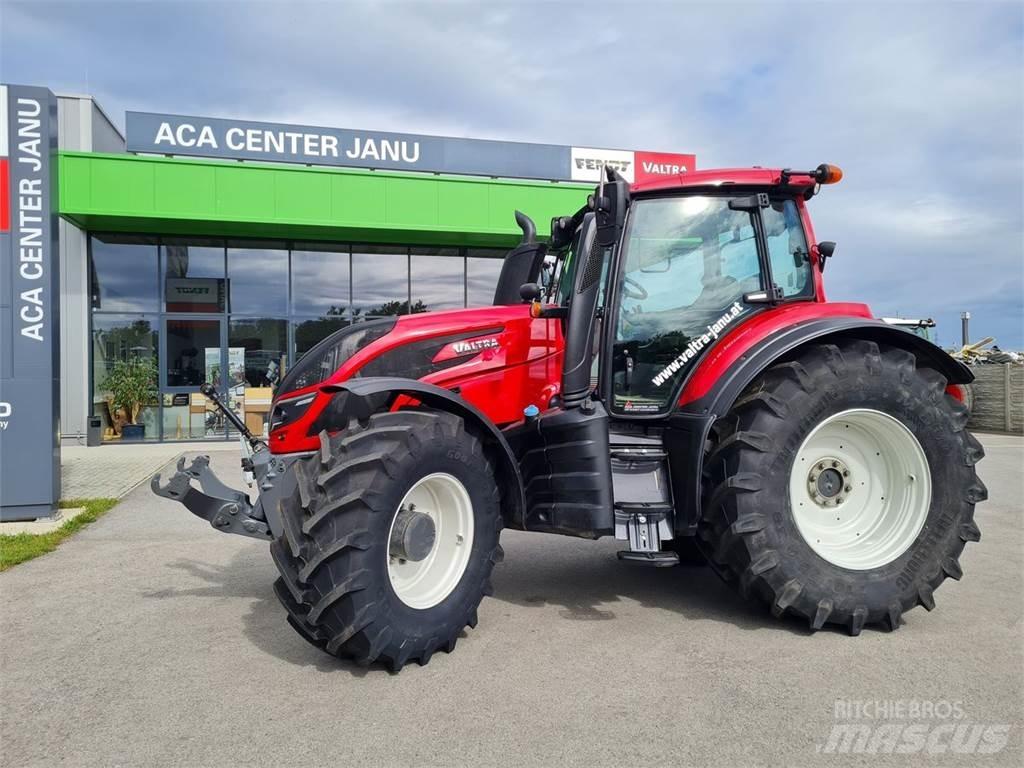 Valtra T 214 Direct Traktoren