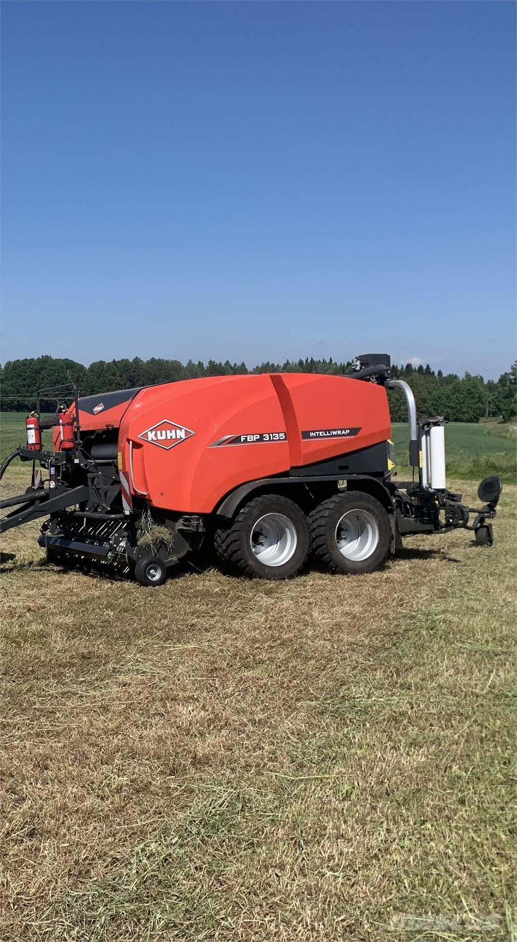 Kuhn FB 3135 Rundballenpressen