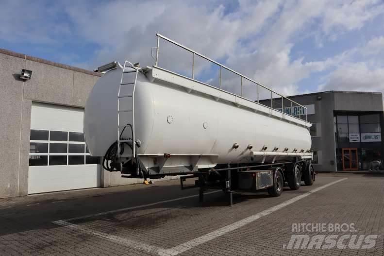  Jilko 60000 L Tankauflieger