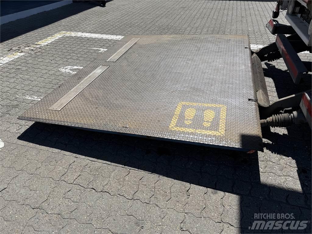 Kel-Berg D500V City Curtainsiderauflieger