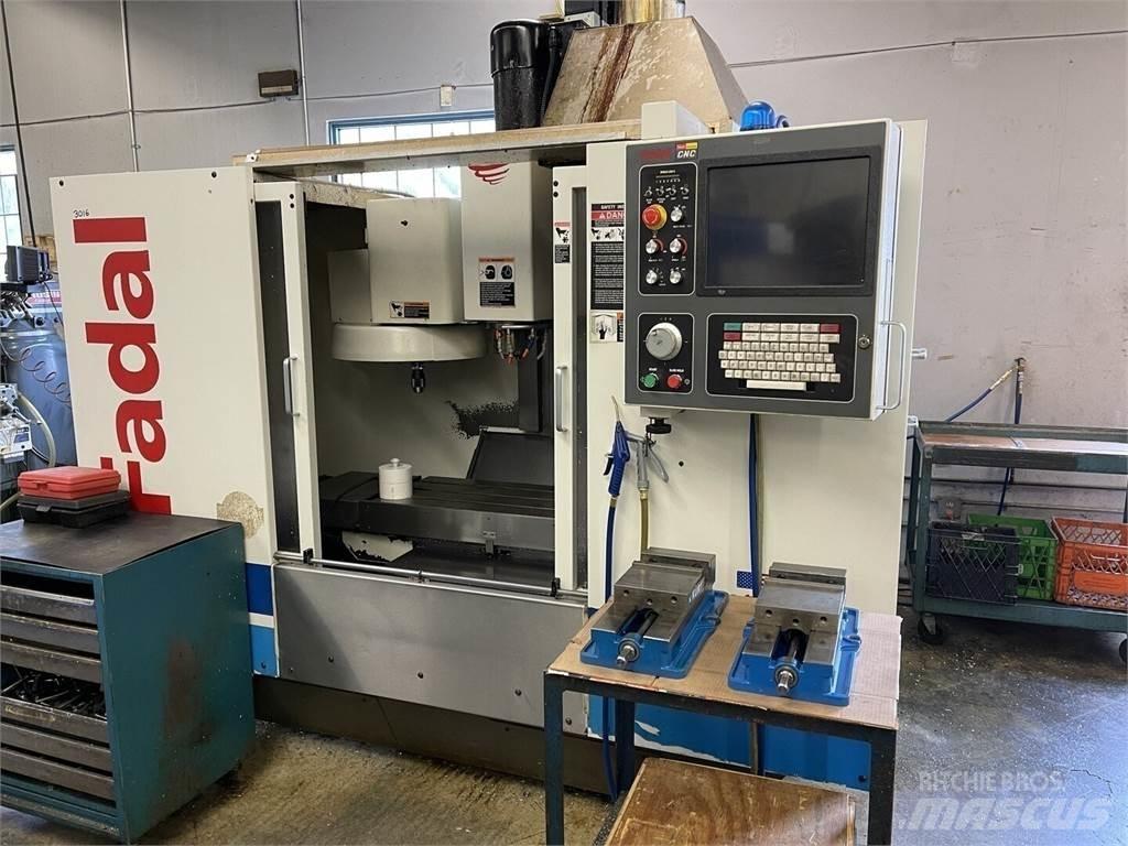  FADAL VMC3016 HT Sonstige Baumaschinen