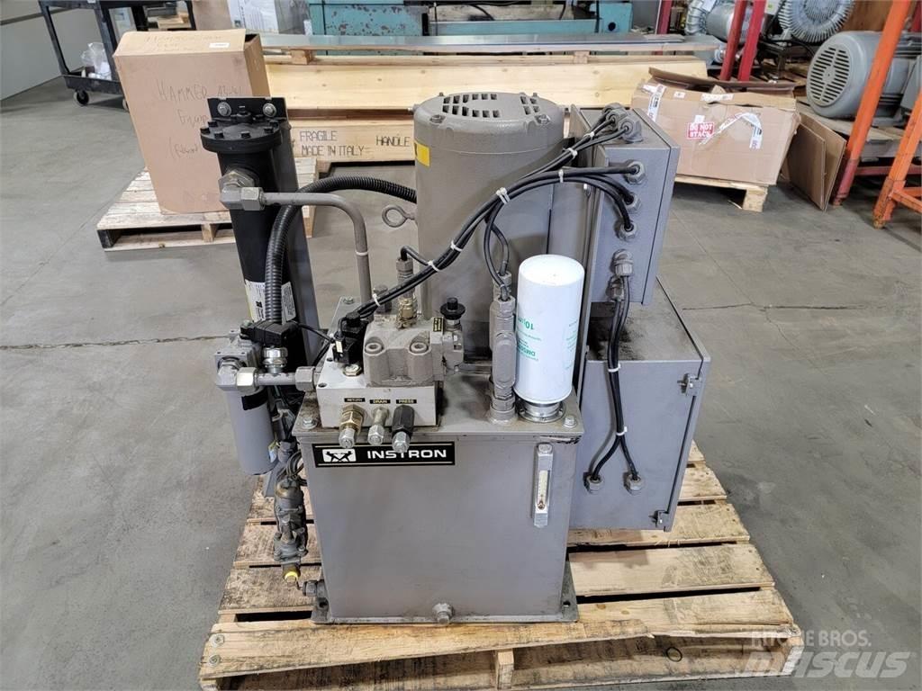  INSTRON A440 83C Wasserpumpen